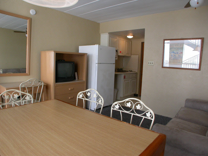 Gondolier Oceanfront Motel — photo 29 of 34